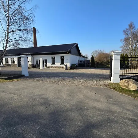 Skee Feriehus Store Merlose